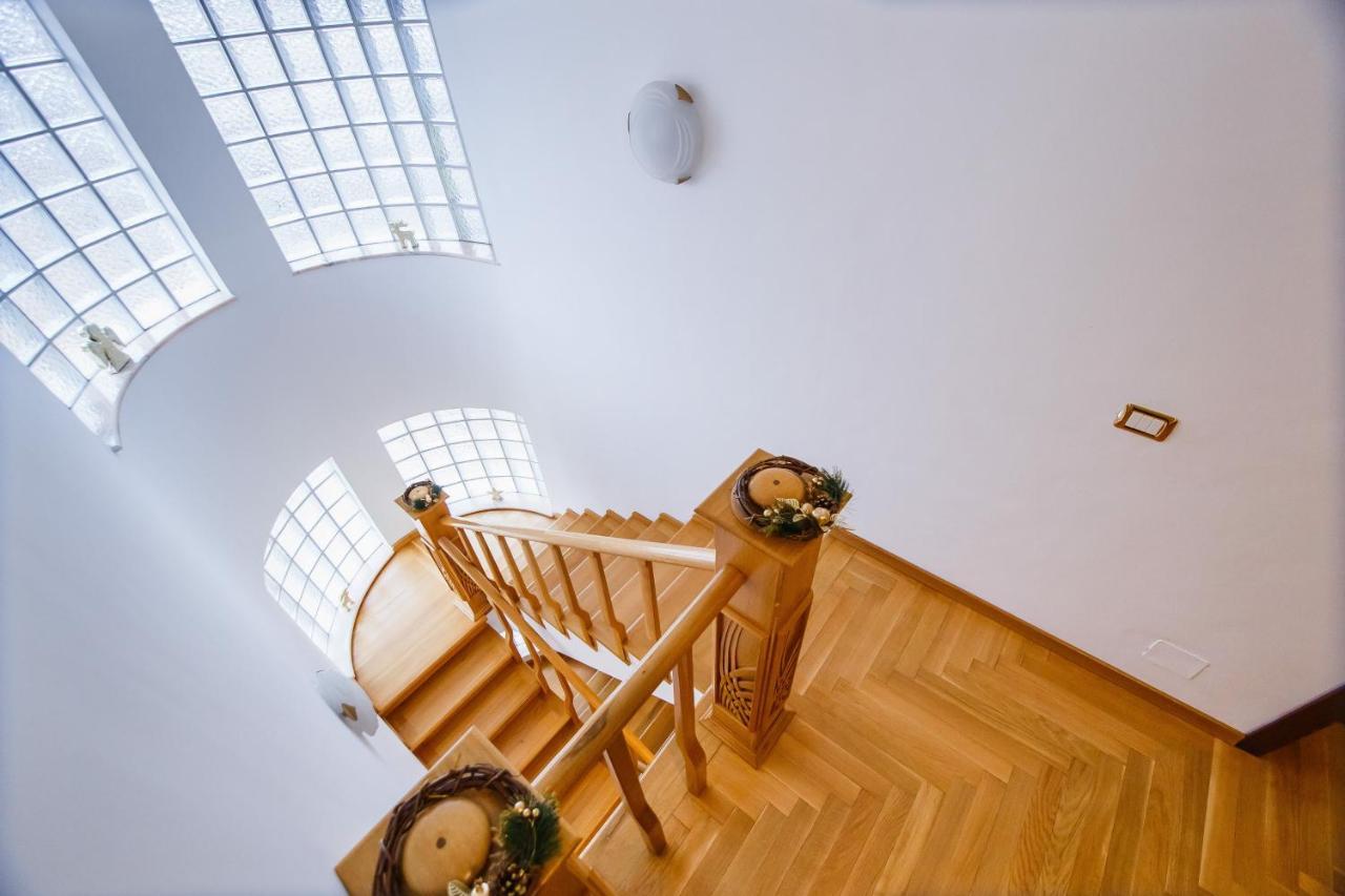 Casa 3 Guesthouse Oradea Exterior foto