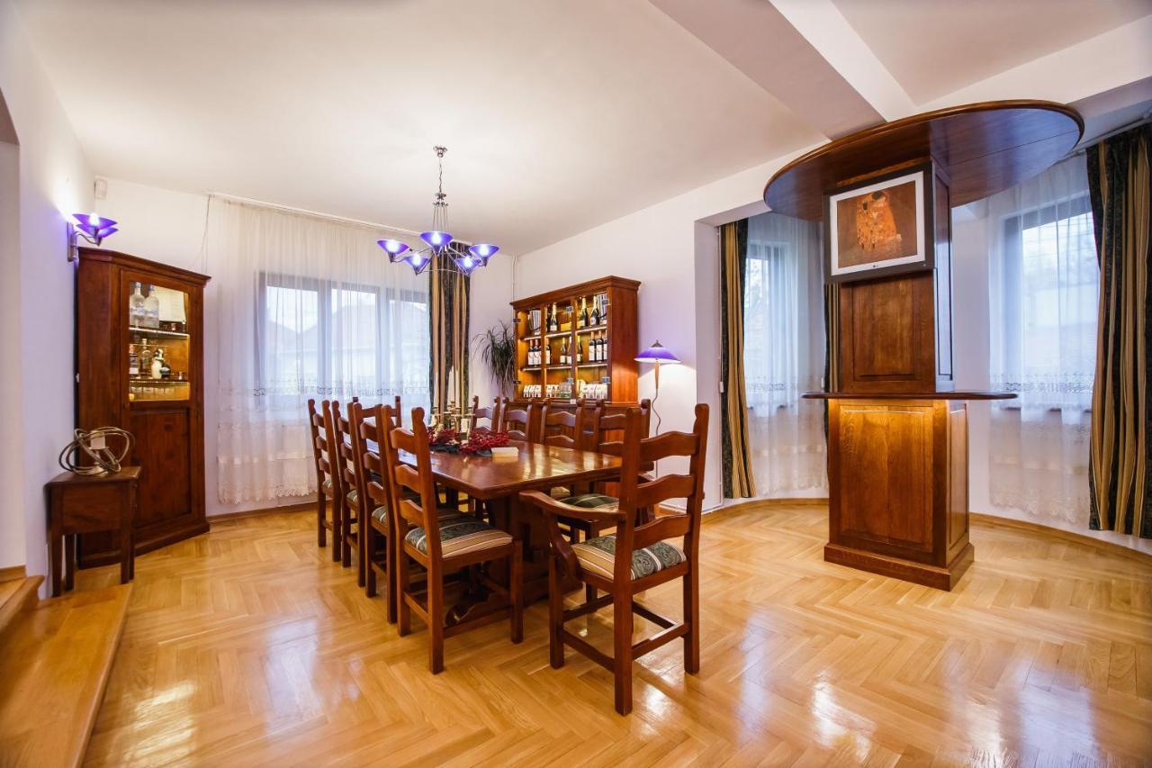 Casa 3 Guesthouse Oradea Exterior foto
