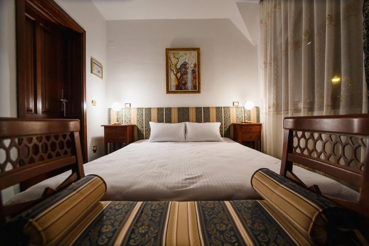 Casa 3 Guesthouse Oradea Exterior foto
